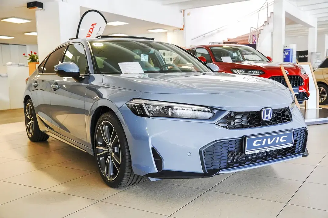 Honda Civic 2.0 e:HEV i-MMD Hybrid Advance - foto 1