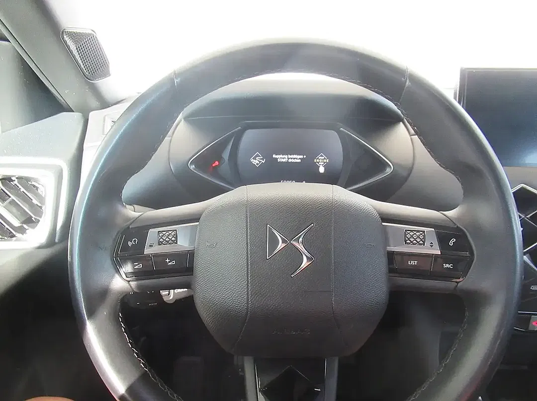 DS Automobiles DS 3 - Thumbnail 10