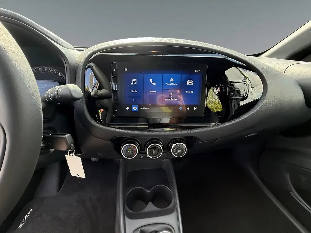 Toyota Aygo X Business Edition - Thumbnail 11