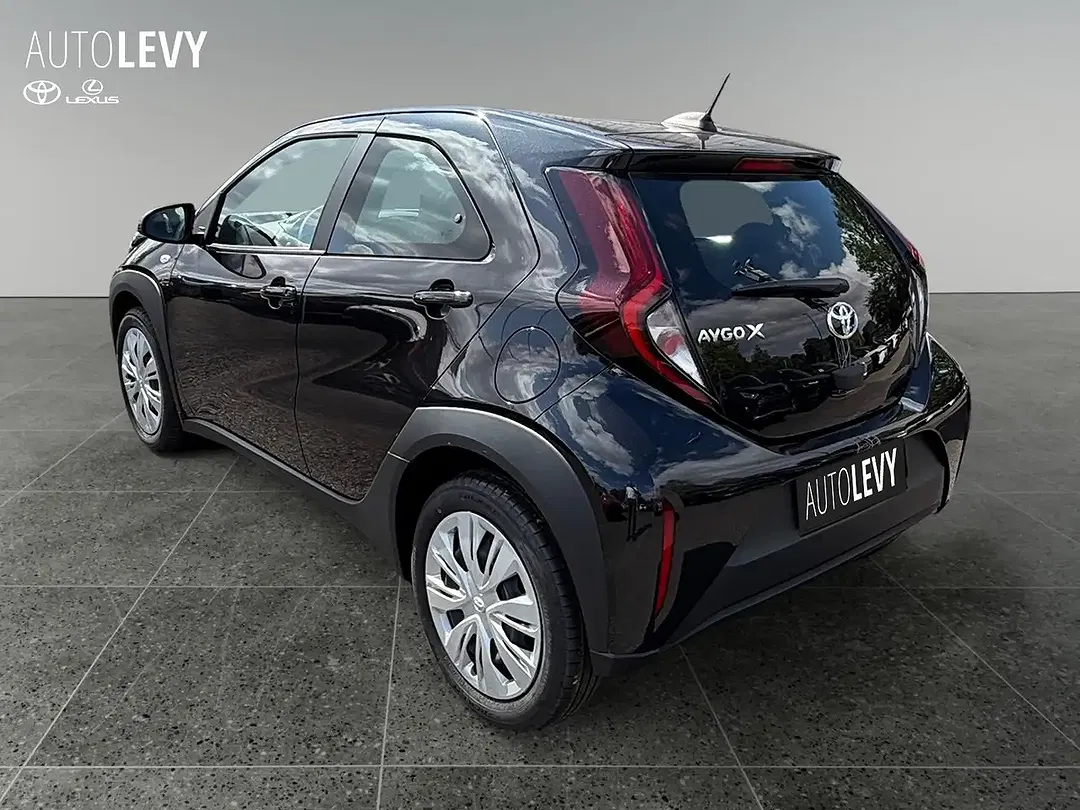 Toyota Aygo X Business Edition - Thumbnail 3