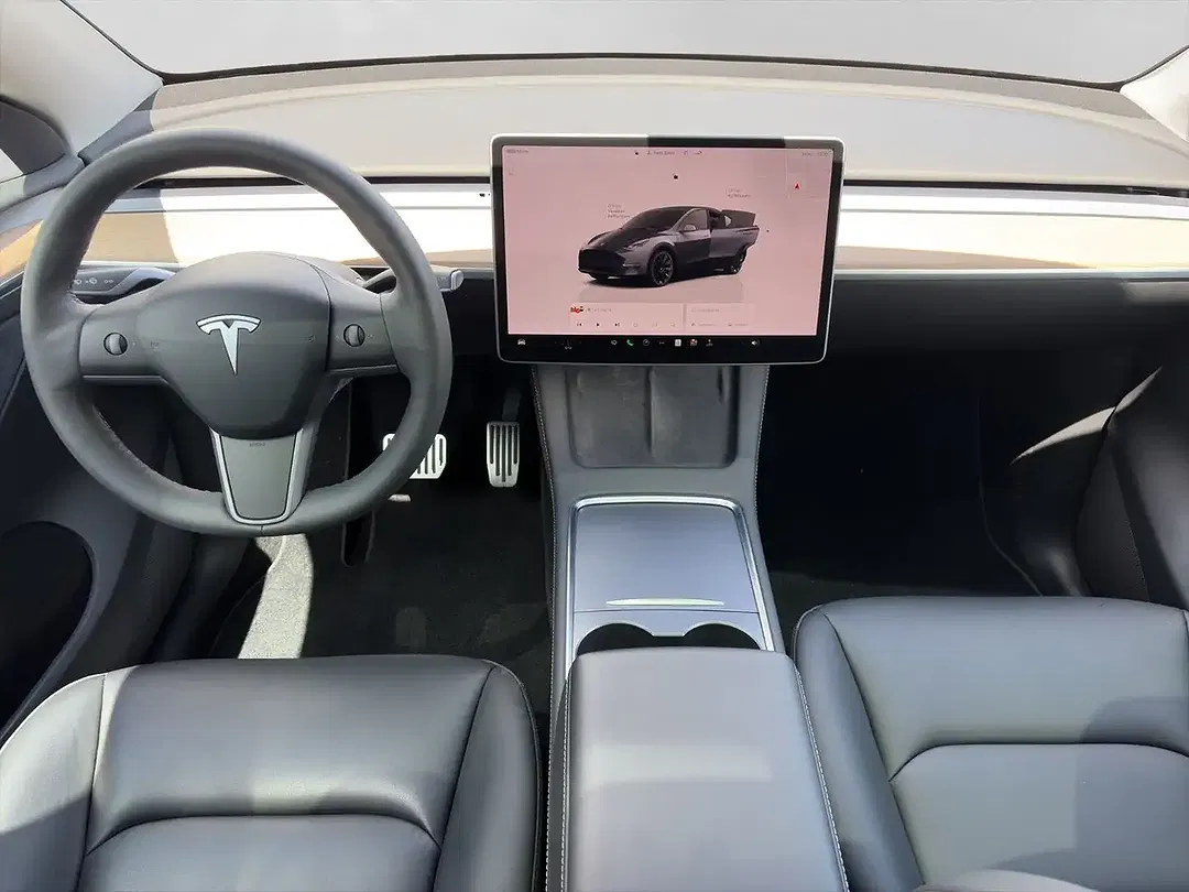 Tesla Model Y AWD Dual Motor Long Range - Thumbnail 9