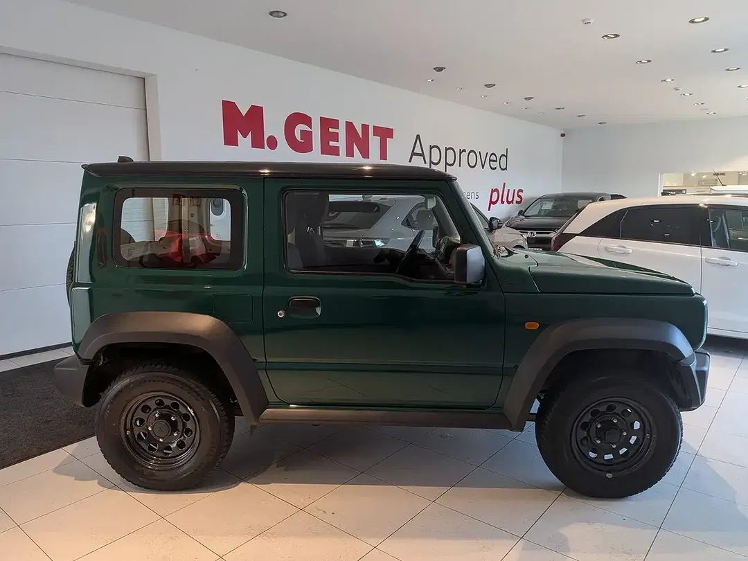 Suzuki Jimny 4x4 - Thumbnail 3