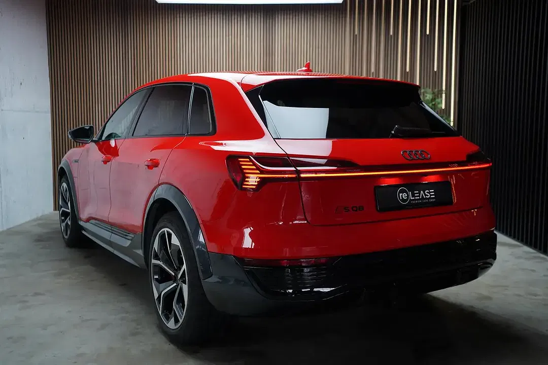 Audi SQ8 e-tron quattro Matrix LED - Thumbnail 5