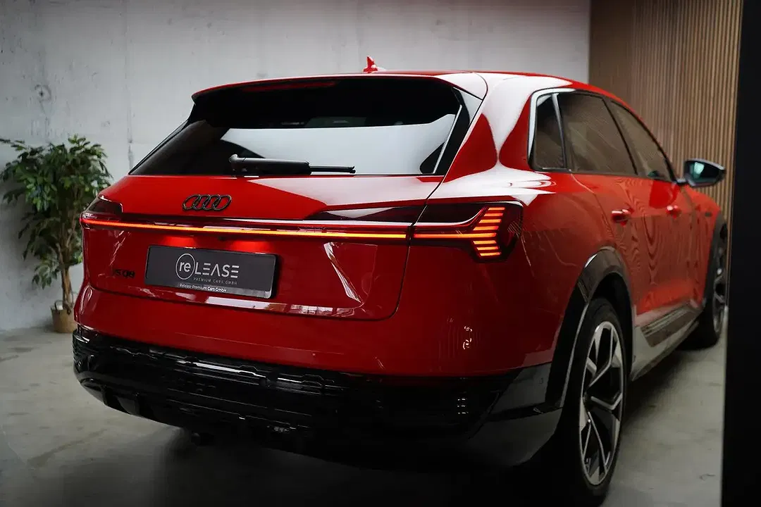 Audi SQ8 e-tron quattro Matrix LED - Thumbnail 7
