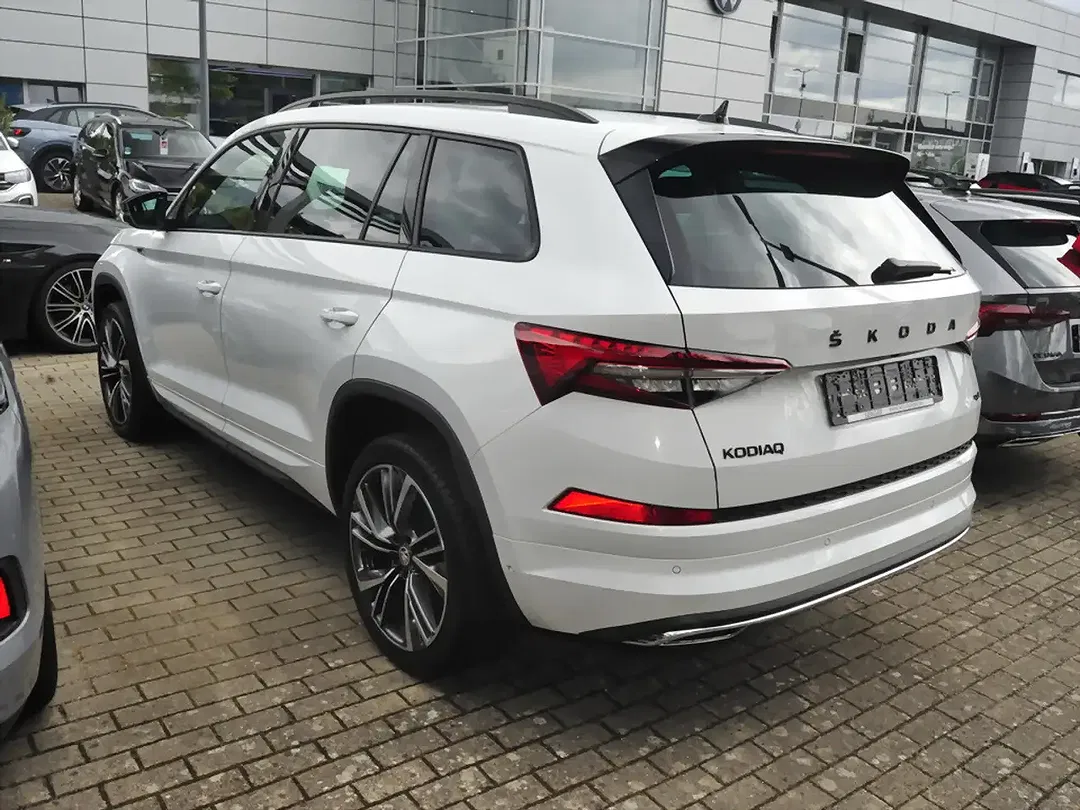 Skoda Kodiaq 2.0 TDI 4x4 Sportline - Thumbnail 4