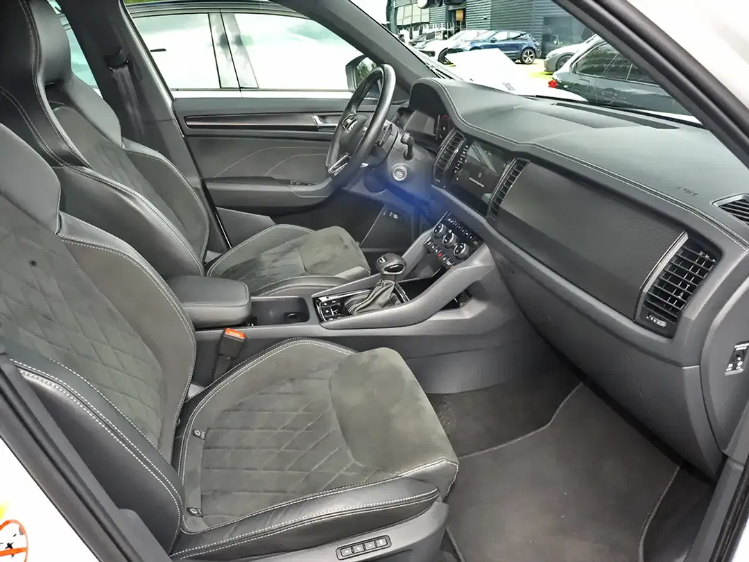 Skoda Kodiaq 2.0 TDI 4x4 Sportline - Thumbnail 9