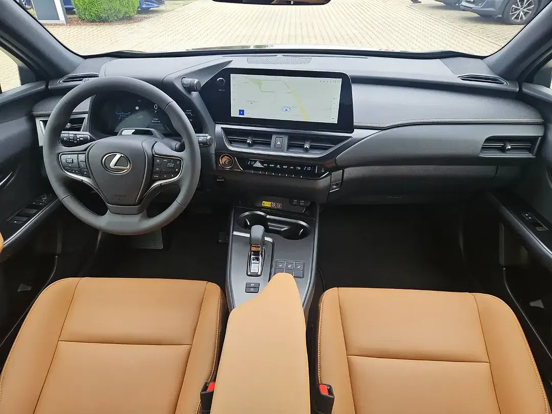 Lexus UX 300h F SPORT Design - Thumbnail 15