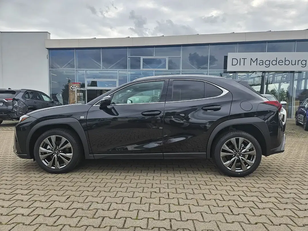 Lexus UX 300h F SPORT Design - Thumbnail 6