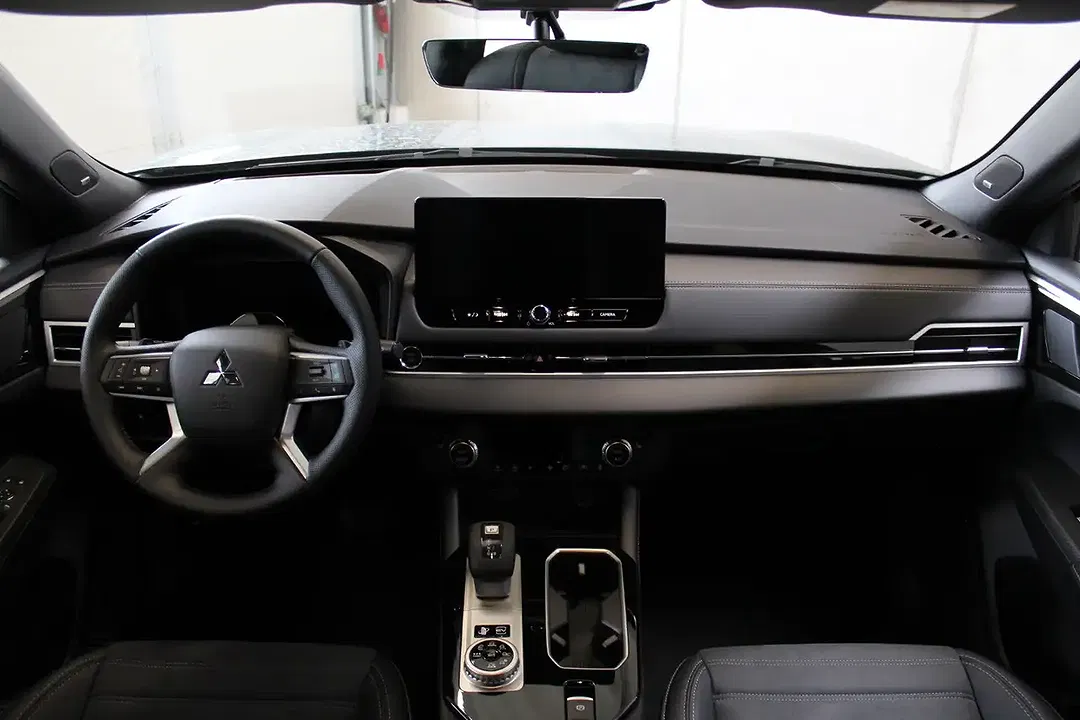 Mitsubishi Outlander 2.4 PHEV Select - Thumbnail 13