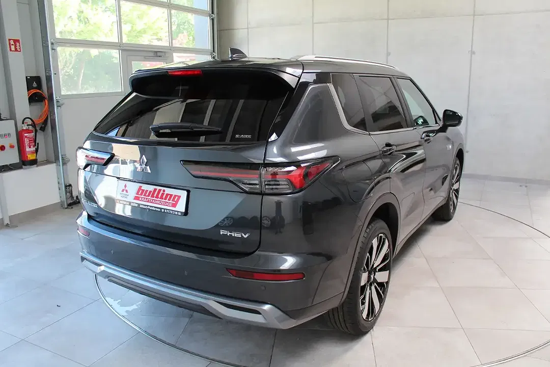 Mitsubishi Outlander 2.4 PHEV Select - Thumbnail 5