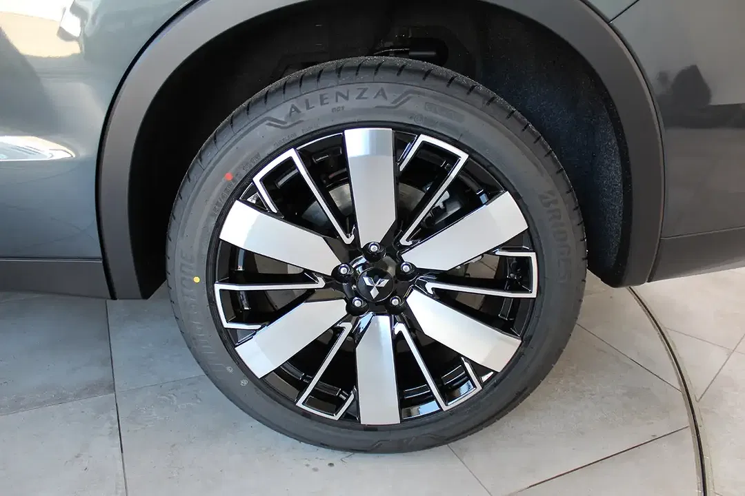 Mitsubishi Outlander 2.4 PHEV Select - Thumbnail 8