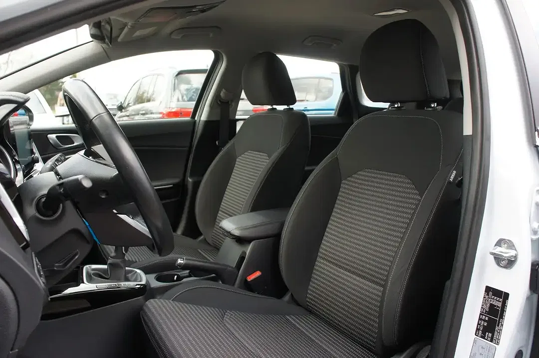 Kia Ceed SW / cee'd SW 1.0 T-GDI Vision - Thumbnail 17