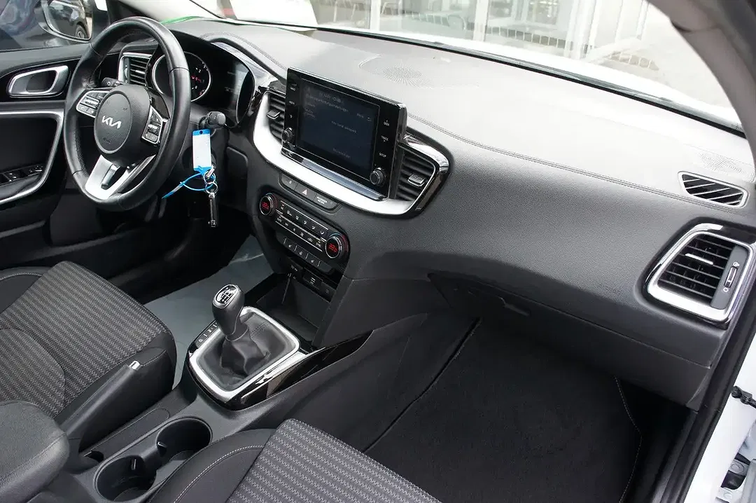 Kia Ceed SW / cee'd SW 1.0 T-GDI Vision - Thumbnail 21