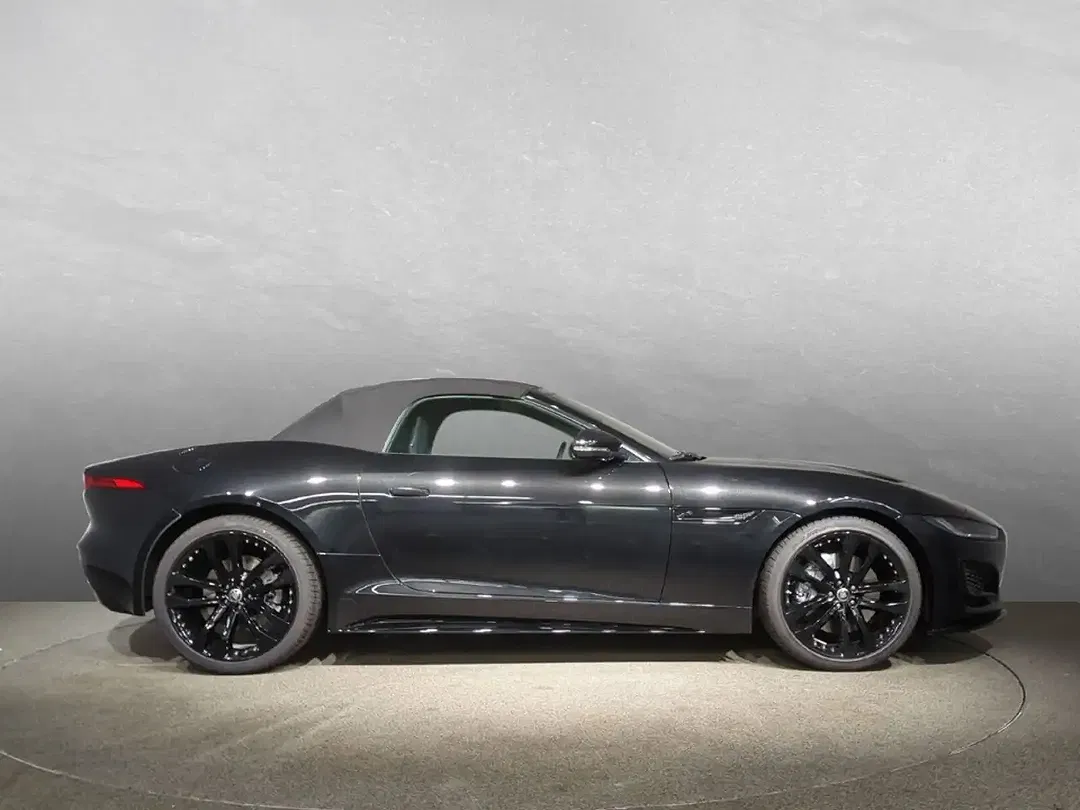Jaguar F-Type P300 Cabriolet R-Dynamic - Thumbnail 7