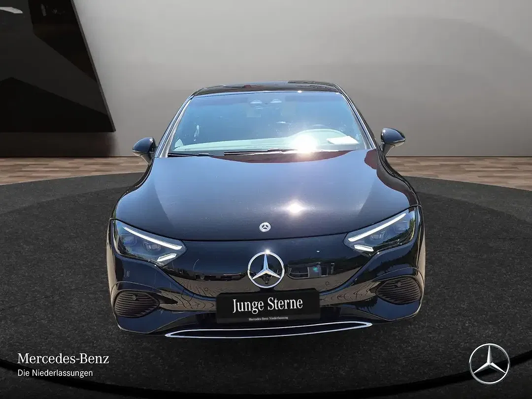 Mercedes-Benz EQE 300 Burmester Avantgarde - Thumbnail 2