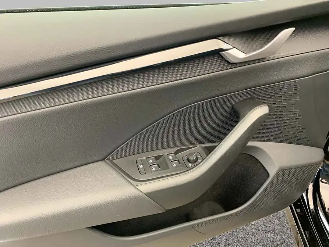Skoda Octavia 1.5 TSI DSG Combi Essence - Thumbnail 9