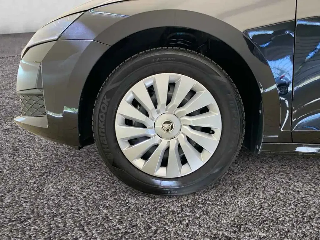 Skoda Octavia 1.5 TSI DSG Combi Essence - Thumbnail 4