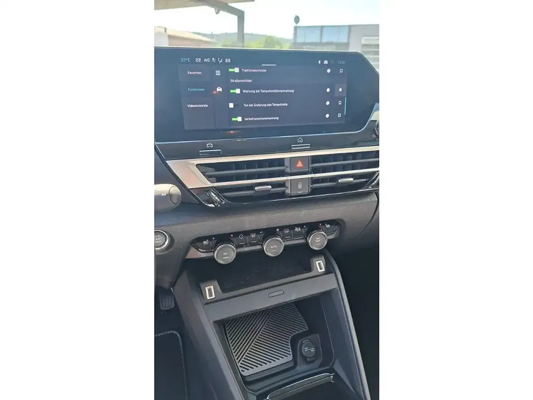 Citroen C4 Hybrid Max - Thumbnail 15