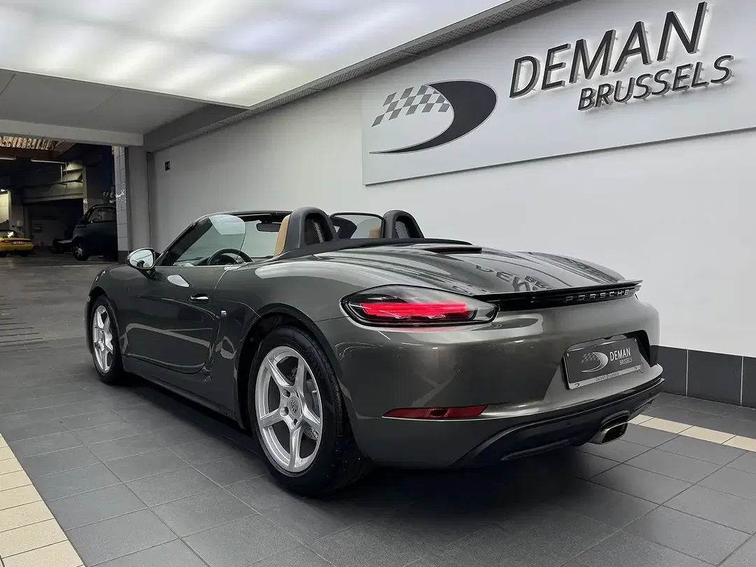 Porsche 718 - Thumbnail 3