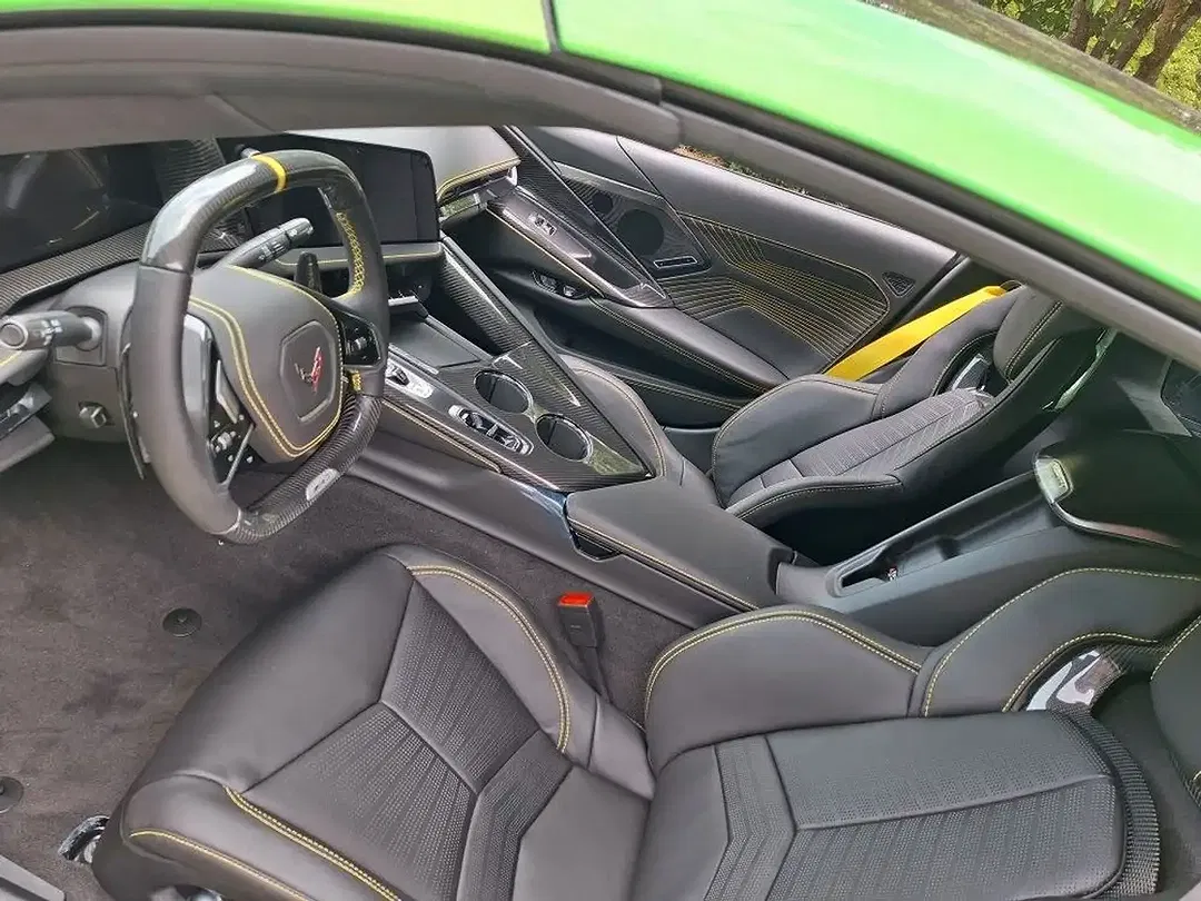 Corvette ZR1 Coupe 3LT - Thumbnail 12