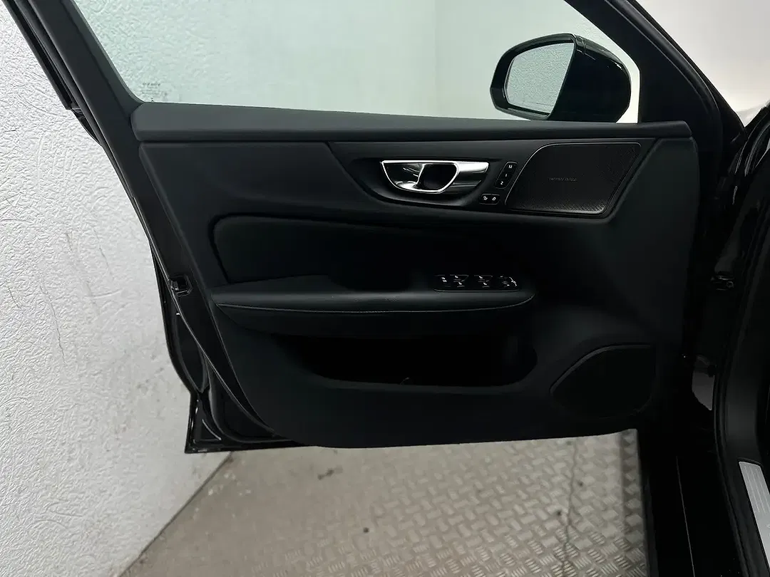 Volvo S60 B4 Plus Dark - foto 30