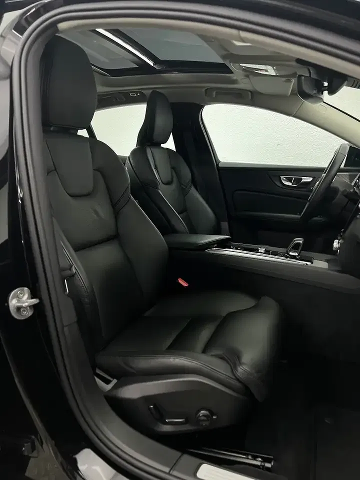 Volvo S60 B4 Plus Dark - Thumbnail 8