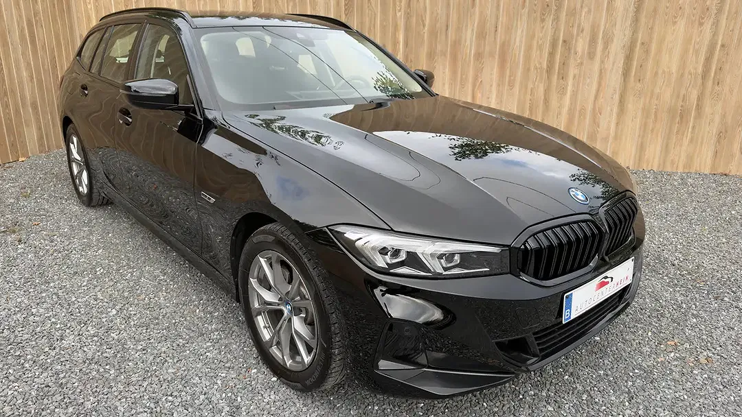 BMW 320 PHEV Touring - Thumbnail 3