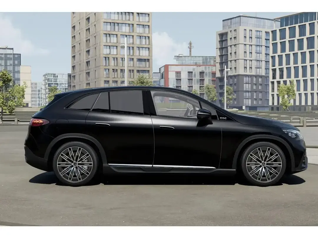 Mercedes-Benz EQE SUV - Thumbnail 5