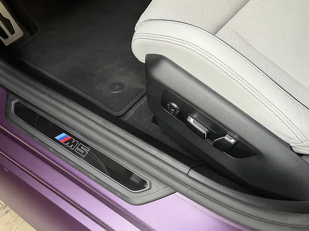 BMW M5 Individual - Thumbnail 15