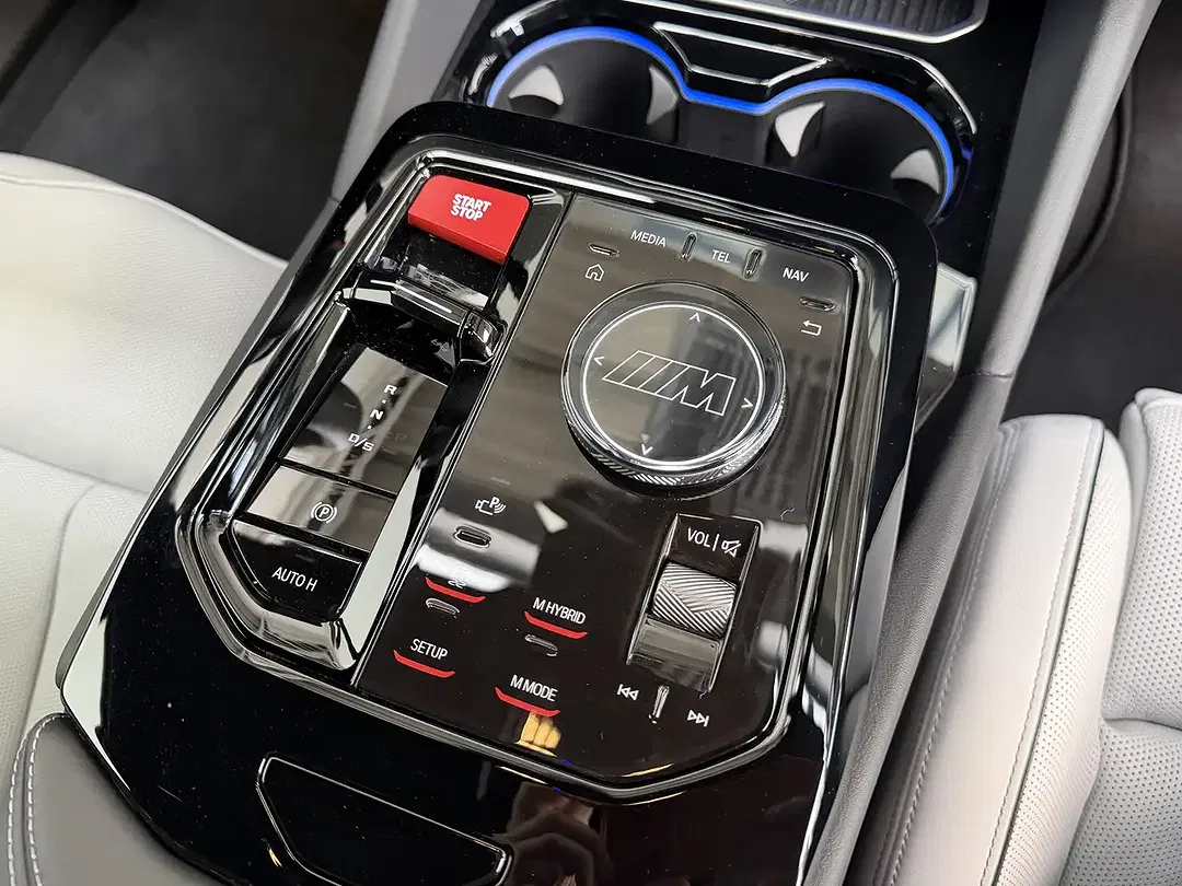 BMW M5 Individual - Thumbnail 32