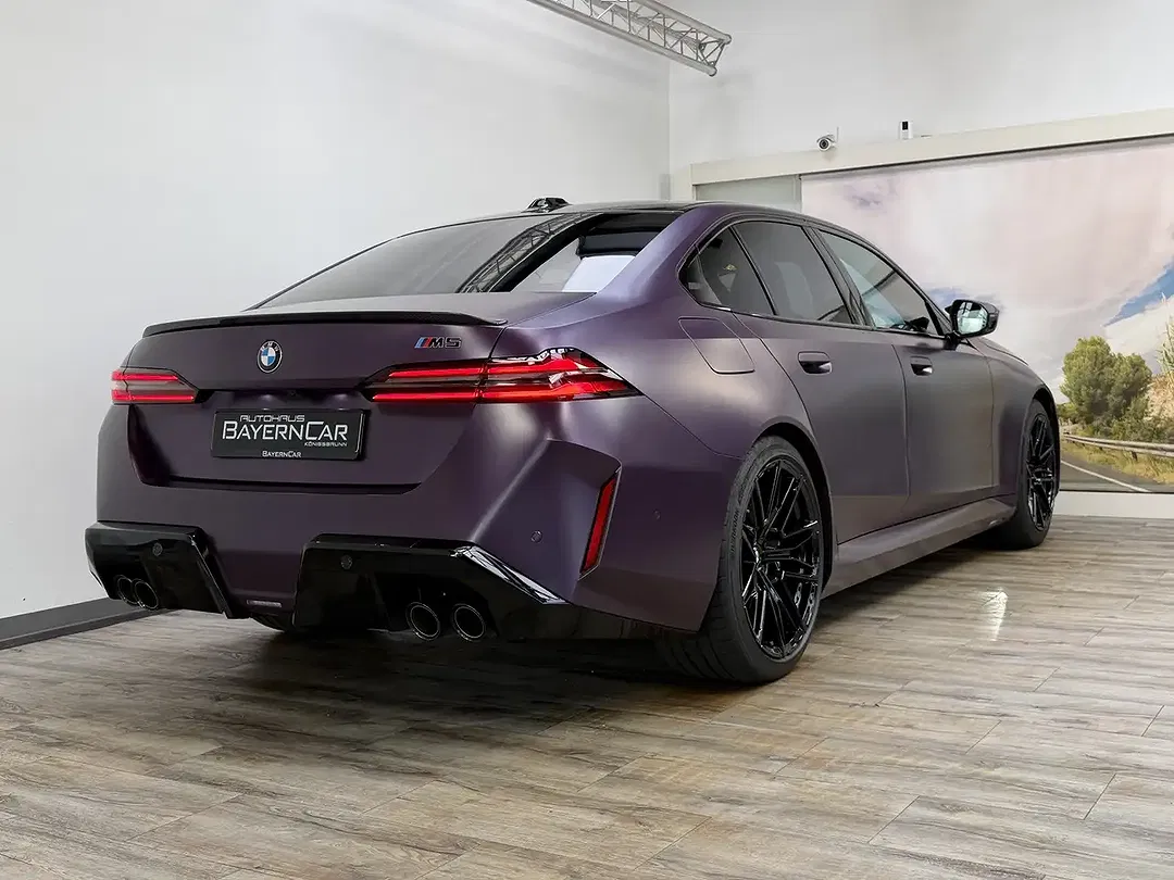 BMW M5 Individual - Thumbnail 6