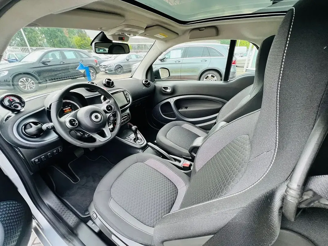 smart forTwo - Thumbnail 9