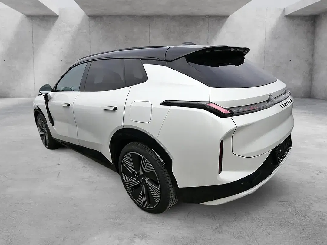 Lynk & Co 08 - Thumbnail 3