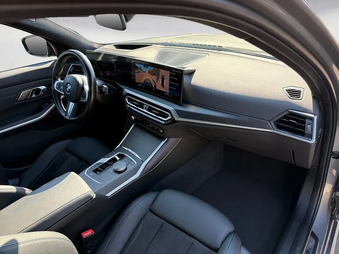 BMW 320 xDrive Touring M Sport - Thumbnail 11