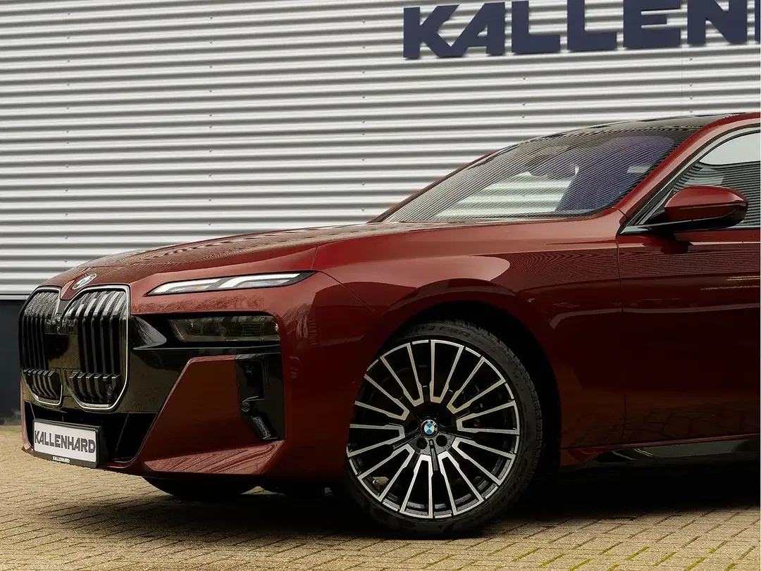 BMW i7 eDrive M Sport Pro - Thumbnail 6