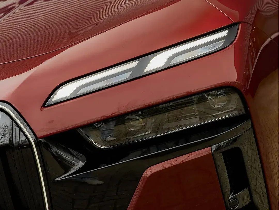 BMW i7 eDrive M Sport Pro - Thumbnail 5