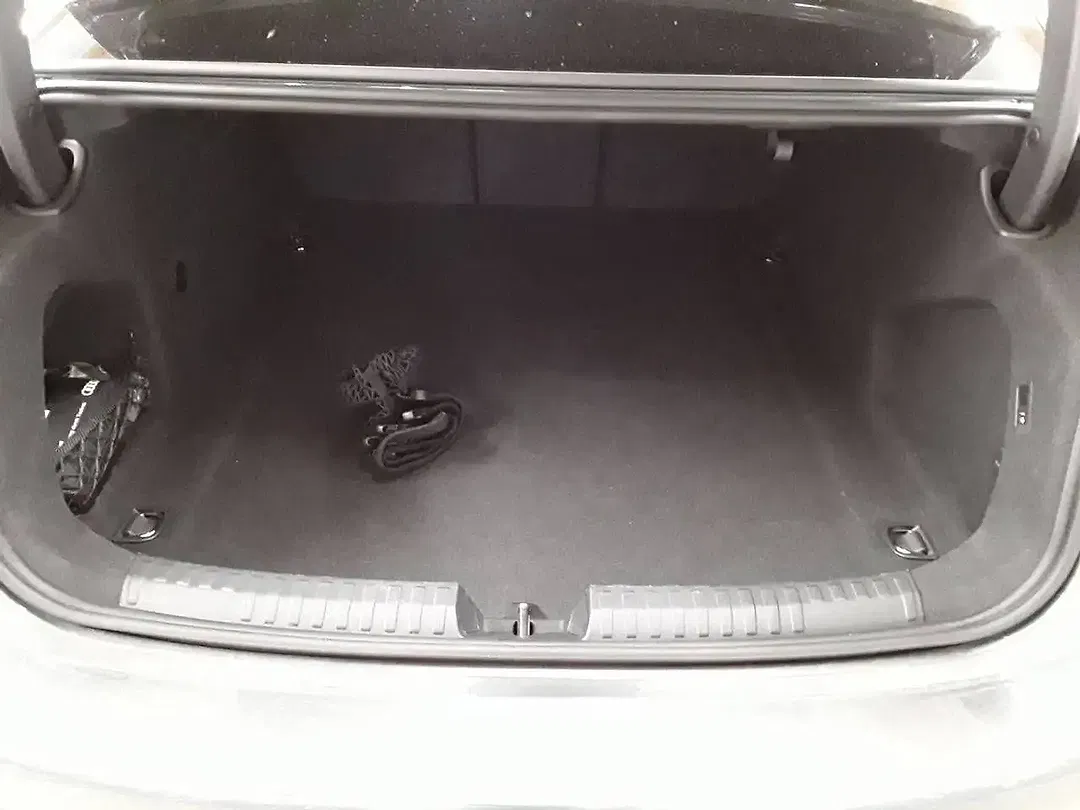 Audi A6 TFSI S line - Thumbnail 6