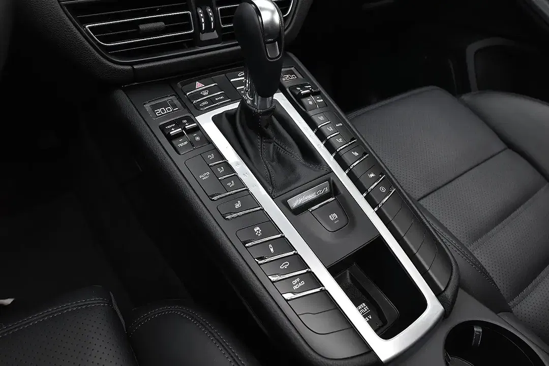 Porsche Macan Sport Chrono S - Thumbnail 13