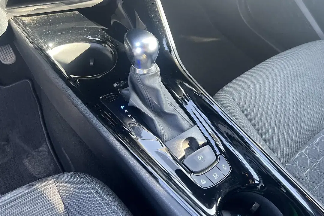 Toyota C-HR - Thumbnail 16