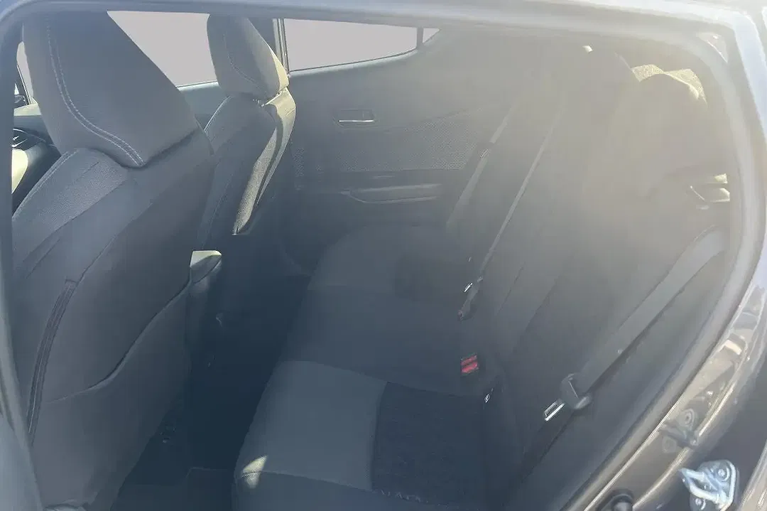 Toyota C-HR - Thumbnail 18