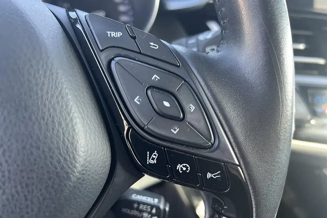 Toyota C-HR - Thumbnail 23