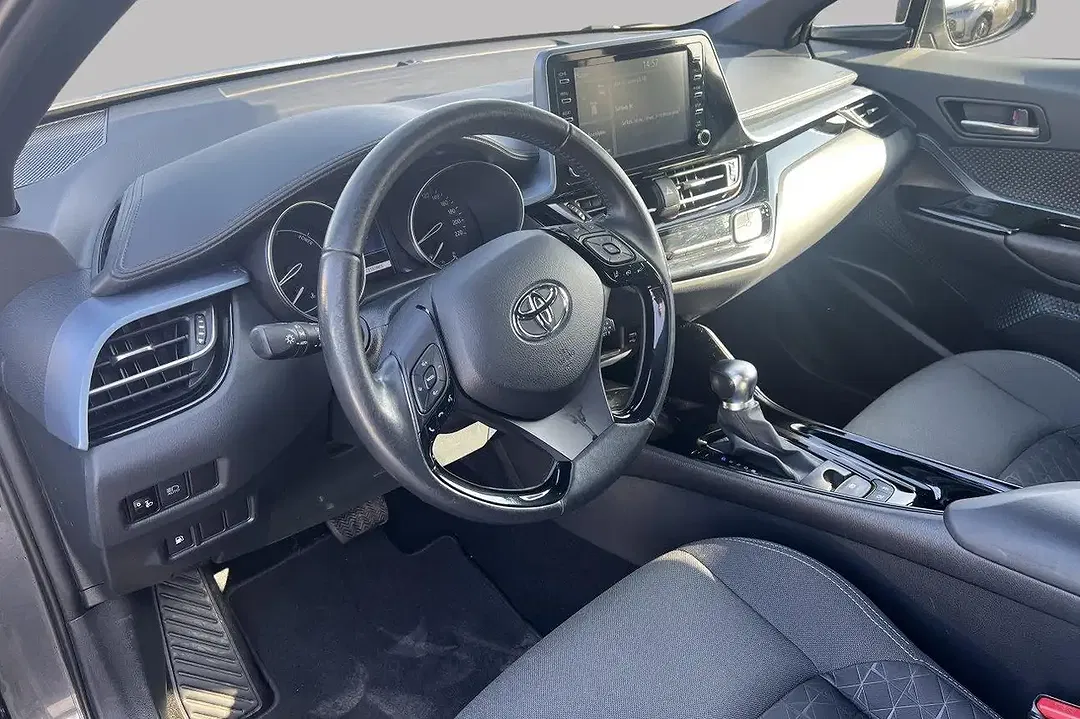 Toyota C-HR - Thumbnail 9