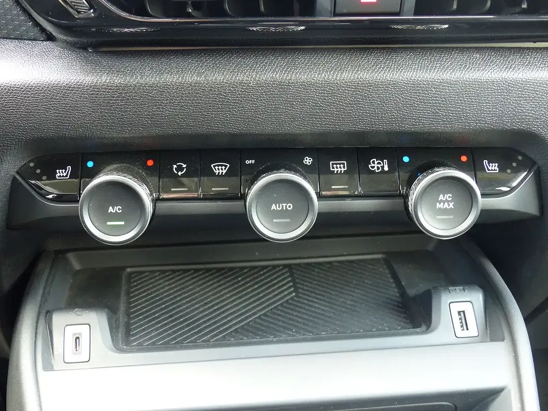 Citroen C4 Shine - Thumbnail 10