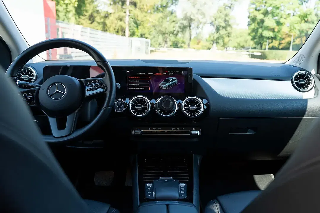 Mercedes-Benz B 180 - Thumbnail 9