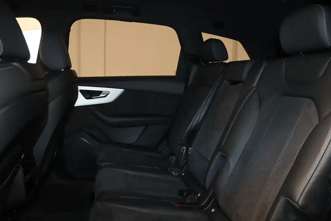 Audi SQ7 4.0 TFSI - Thumbnail 17