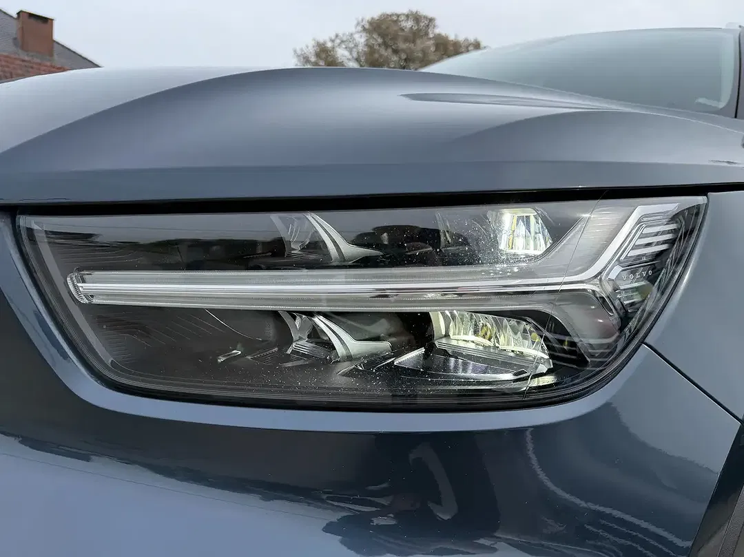 Volvo XC40 T2 1.5 - Thumbnail 9