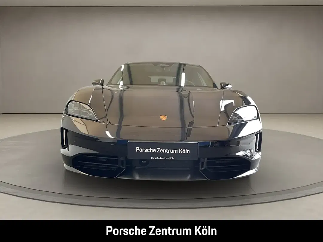 Porsche Taycan GTS - Thumbnail 8