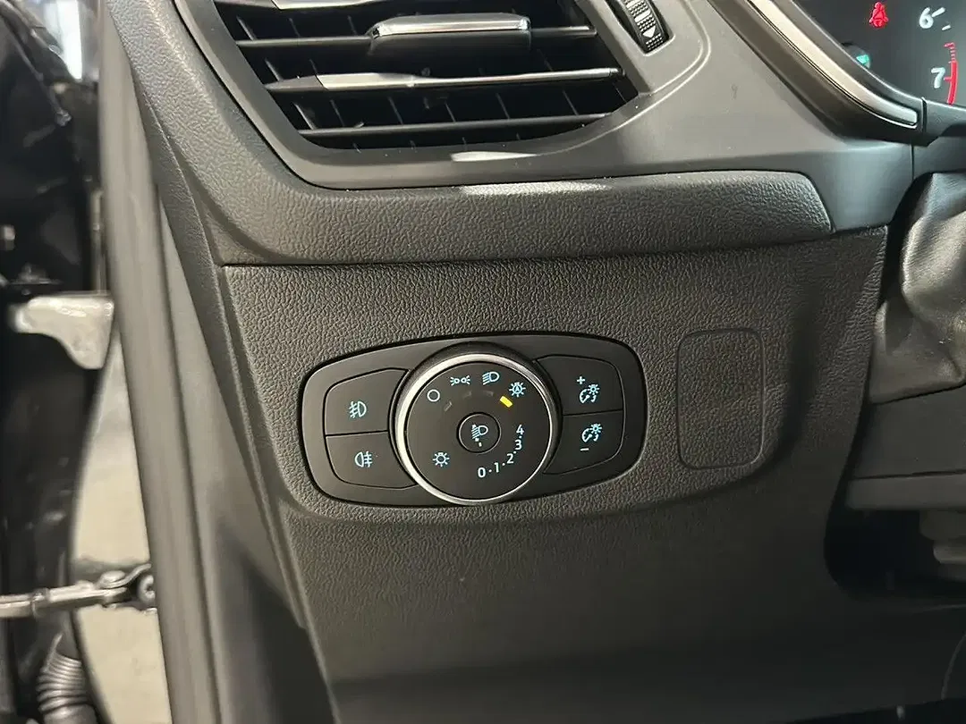 Ford Focus Cool & Connect - Thumbnail 12