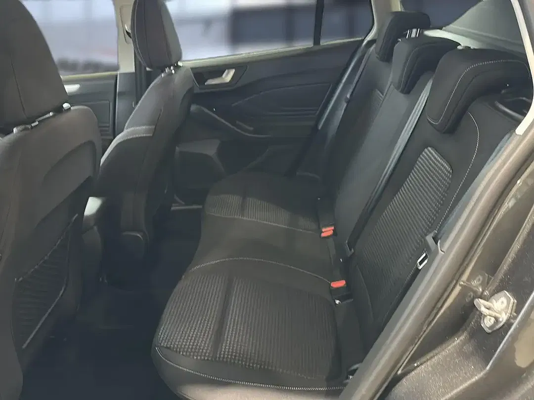 Ford Focus Cool & Connect - Thumbnail 13