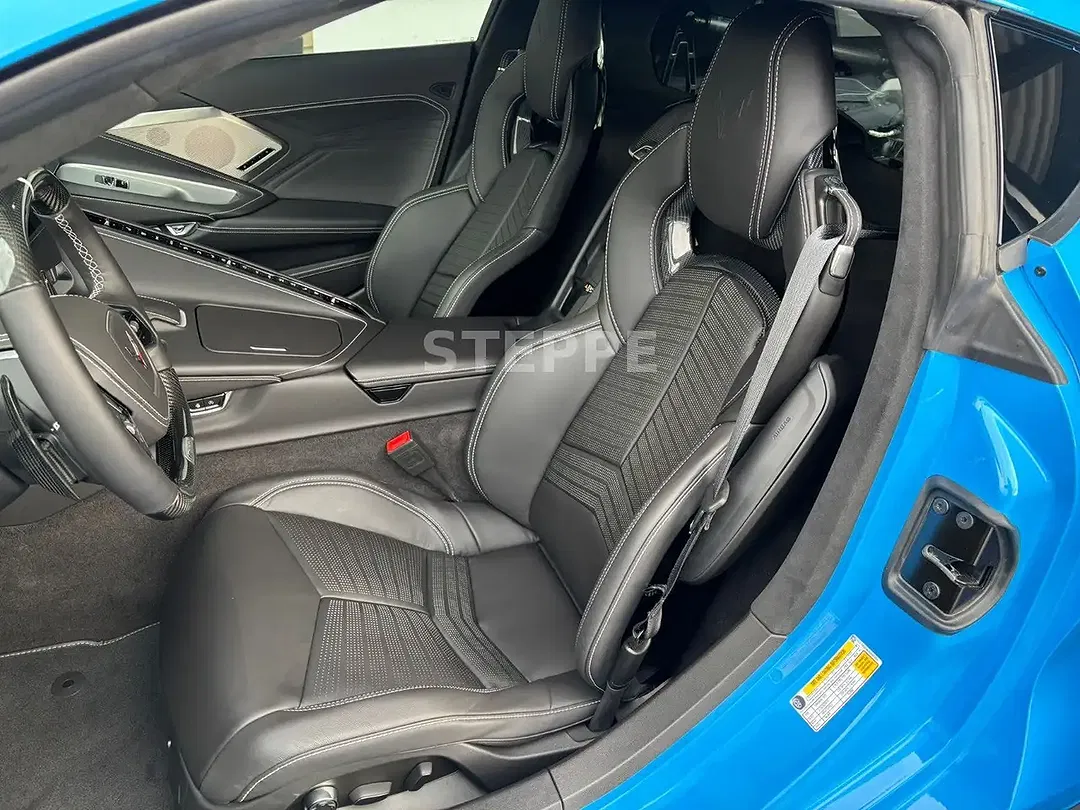 Corvette C8 E-Ray 3LZ Coupe - Thumbnail 10